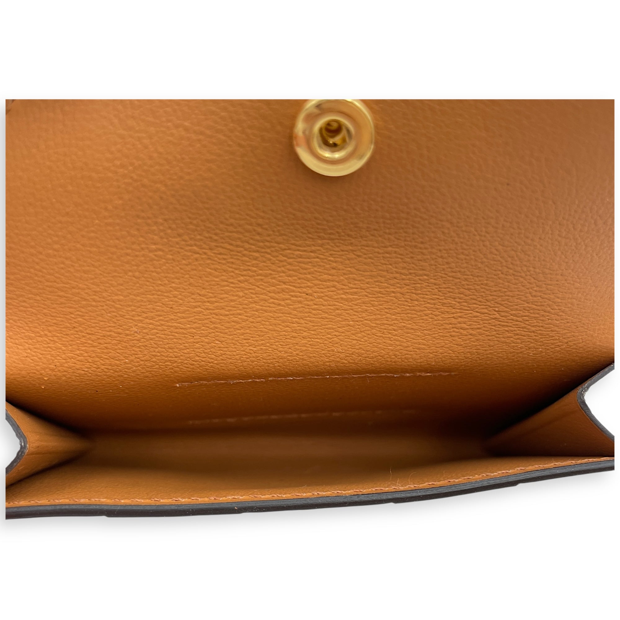 Kelly Pocket Trench/Craie Belt in Epsom, Gold hardware