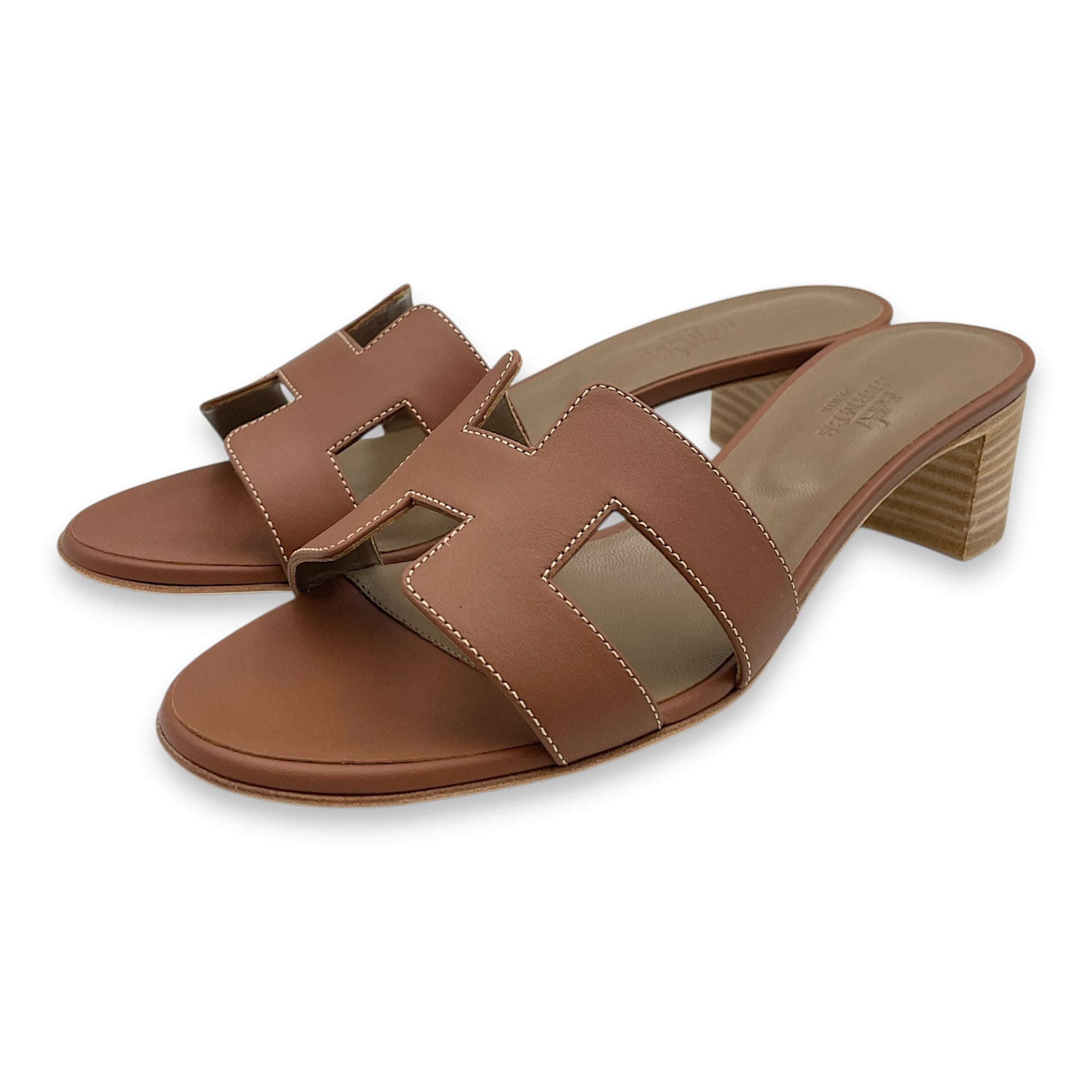 Oasis 36.5 Gold Sandals in Calfskin