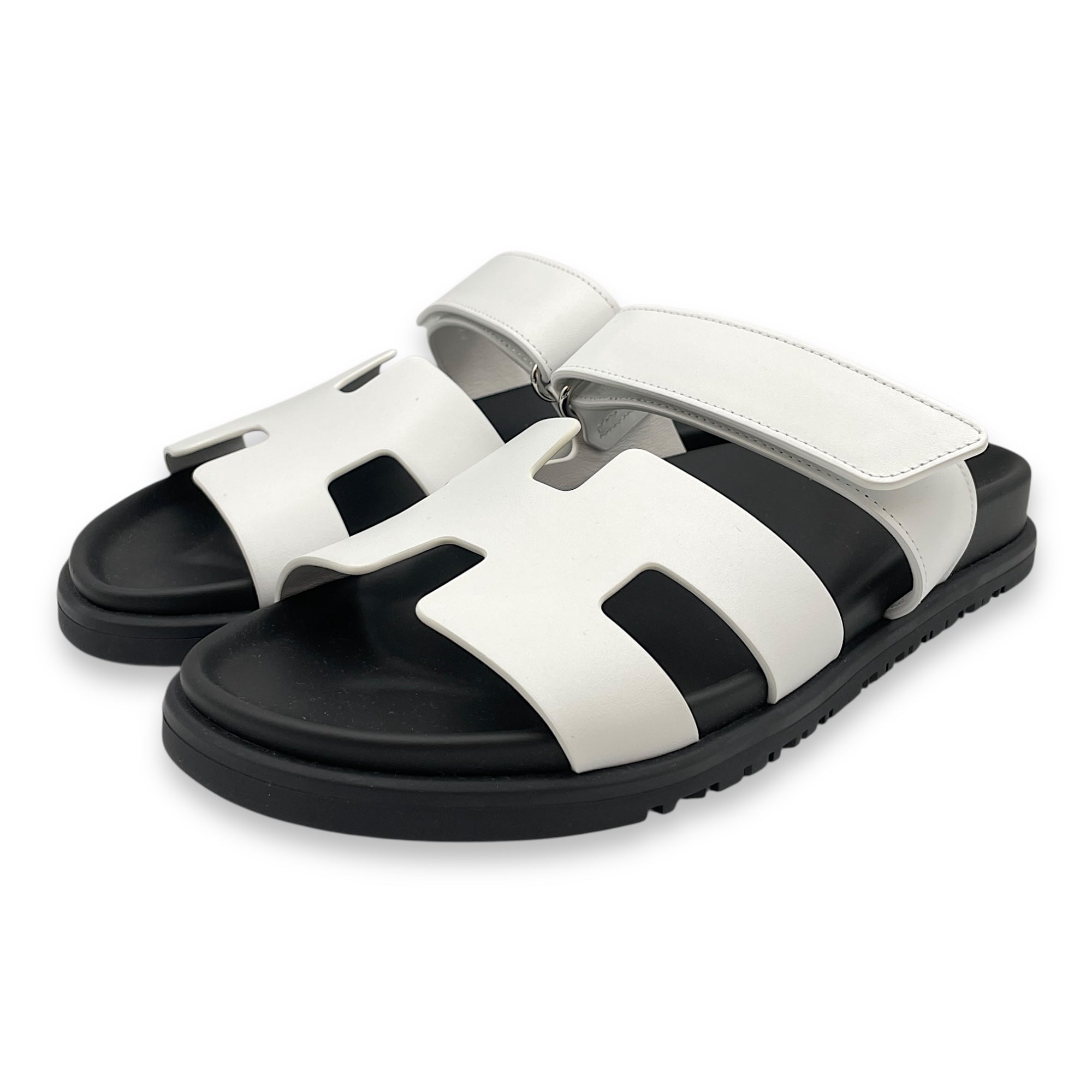 Chypre 38.5 Blanc Sandals in Calfskin