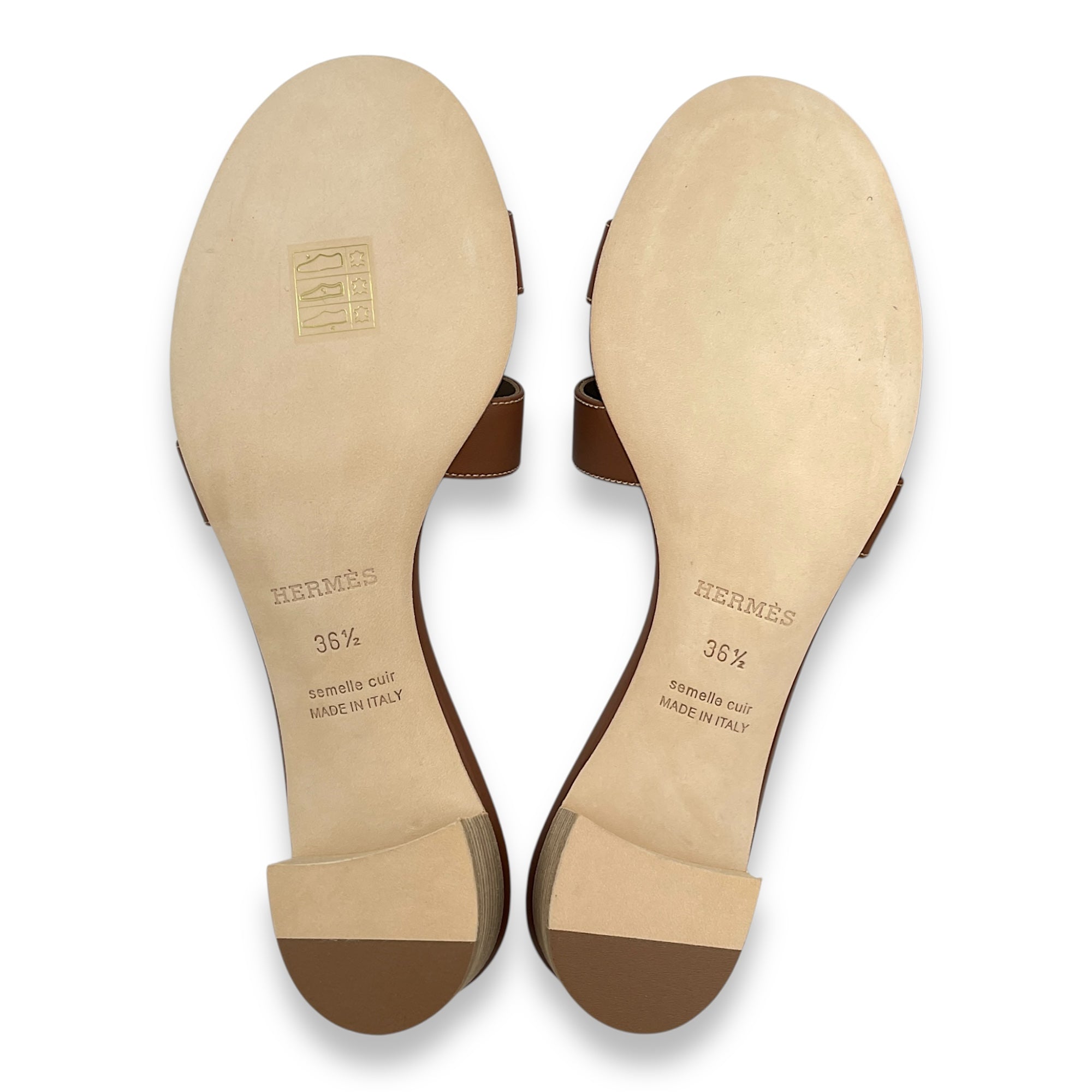 Oasis 36.5 Gold Sandals in Calfskin