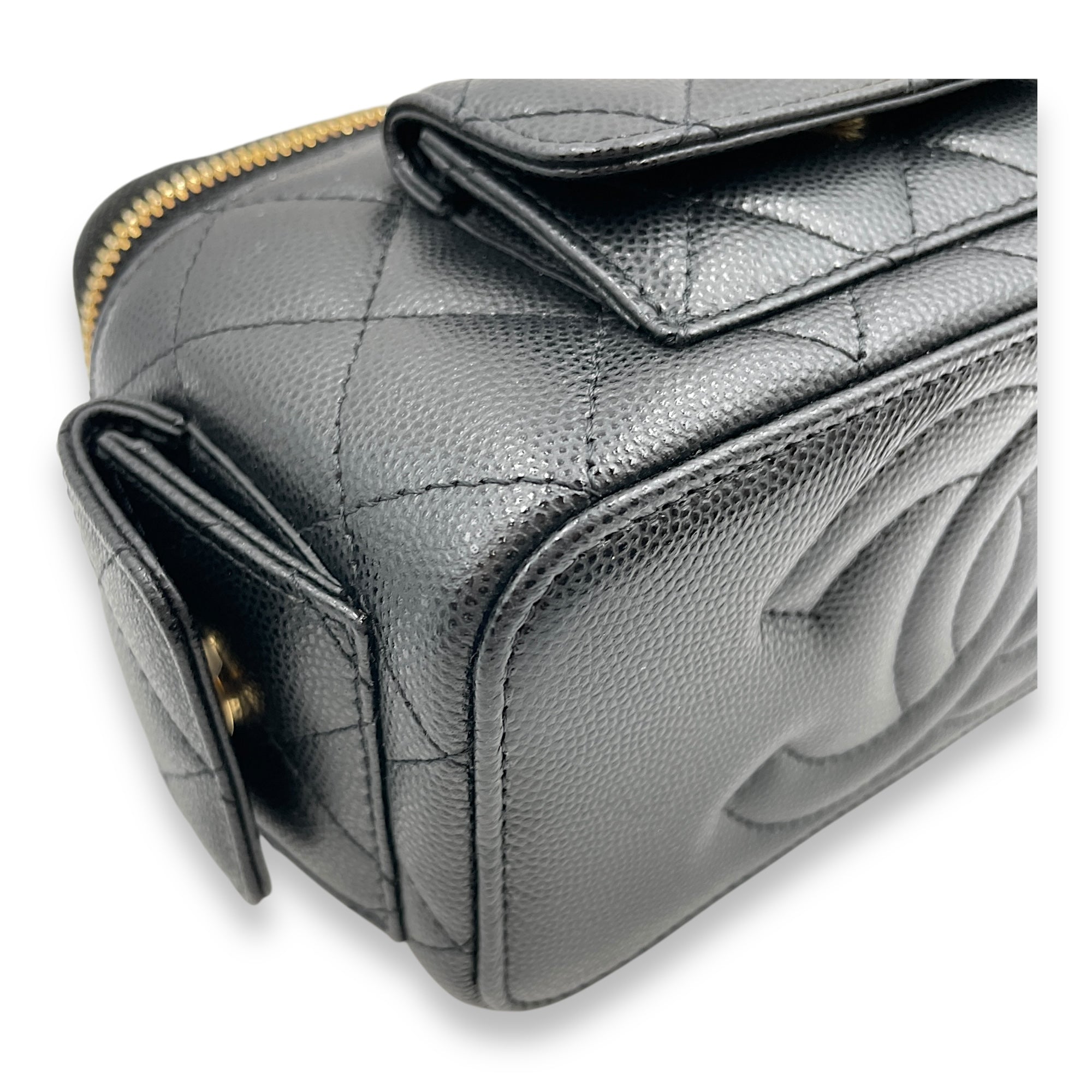 Quilted CC Vanity Black Crossbody Bag in Caviar Leather, Gold hardware