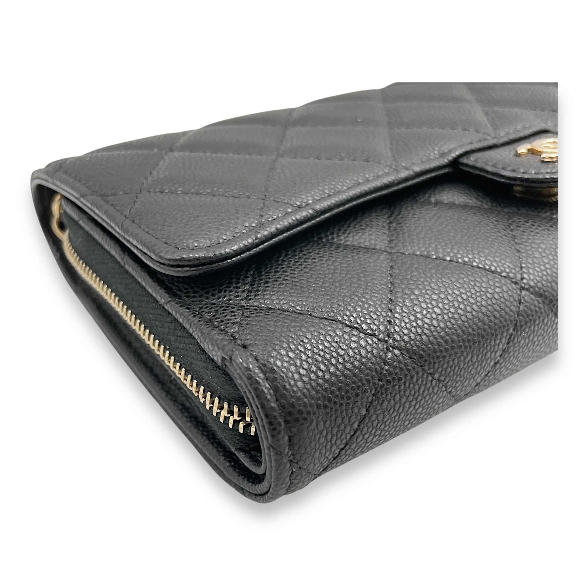 CC long purse & phone holder Black Crossbody Bag in Caviar Leather, Gold hardware