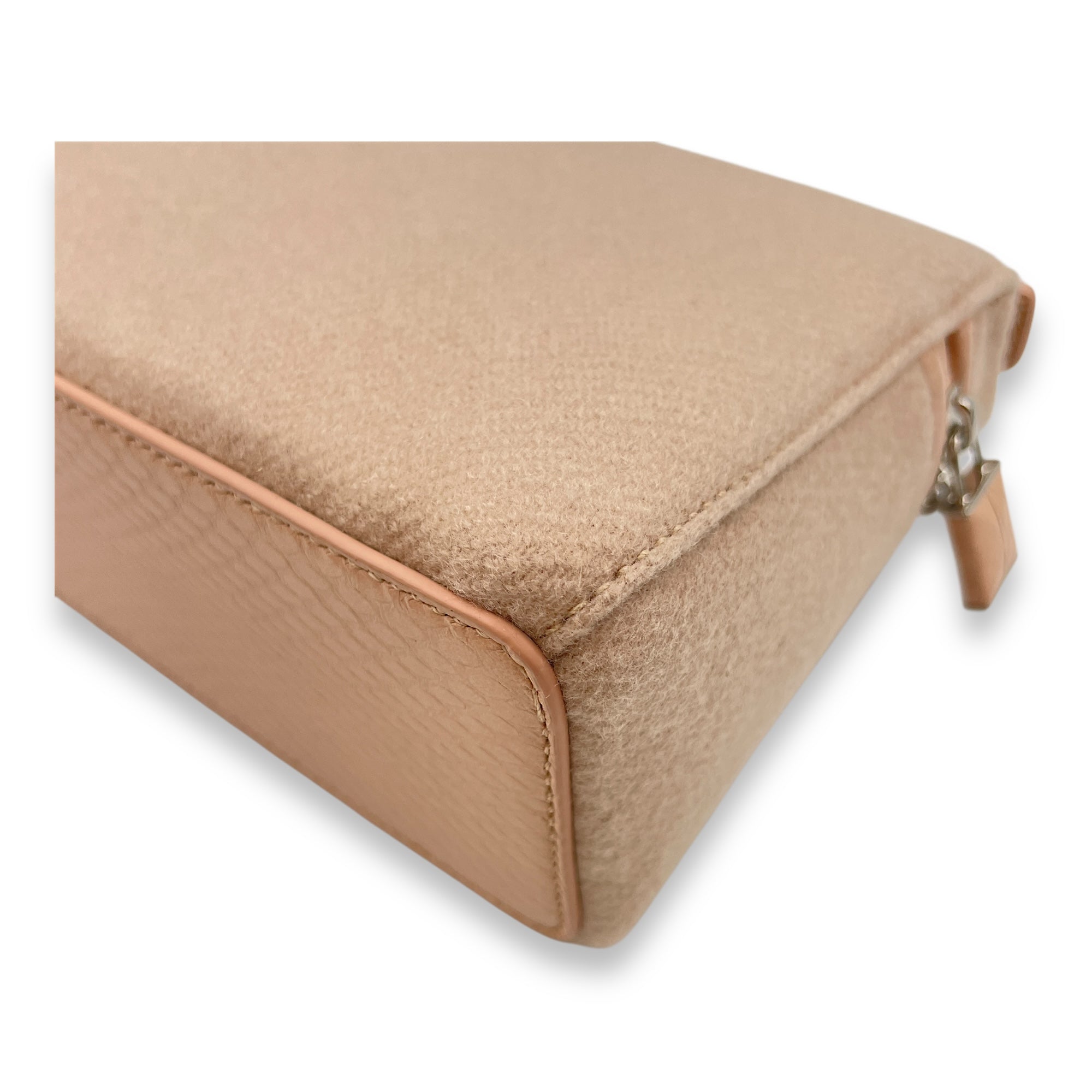 Extra Pocket 19 Pale Pink Top Handle Bag in cashmere/python, Silver hardware