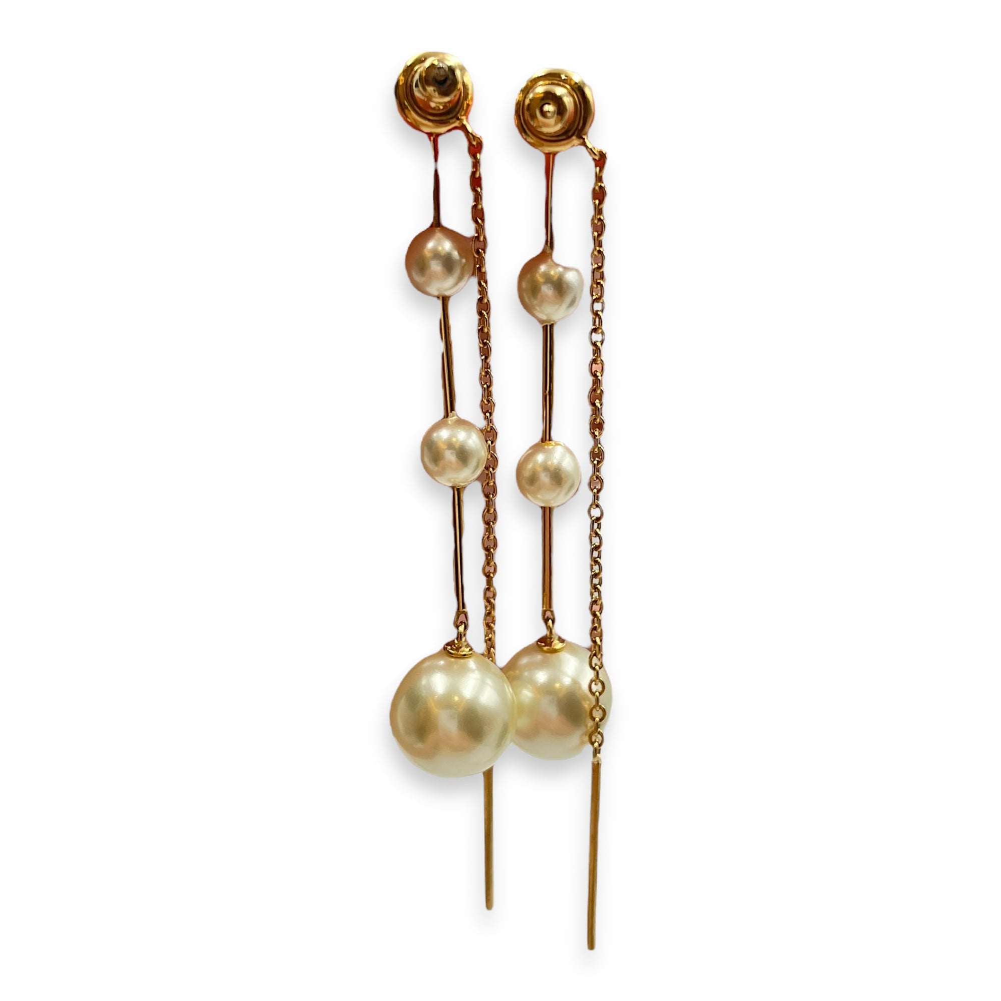 Dior Pearl 3-Ring White Earrings in Pearl, Gold hardware