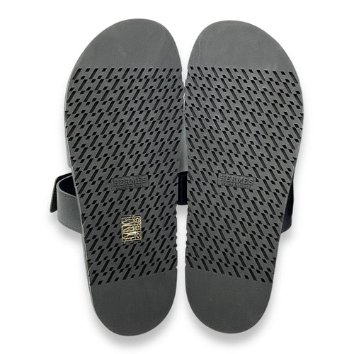 Chypre 44 Black Sandal in Calfskin