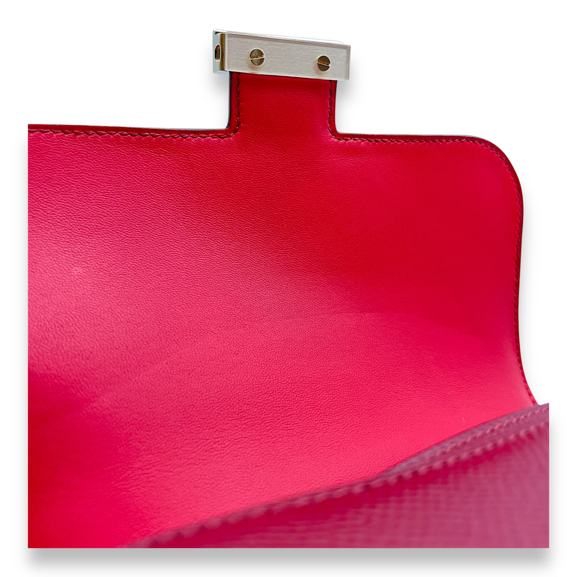 Constance 18 Rouge Grenat in Epsom, Permabrass hardware