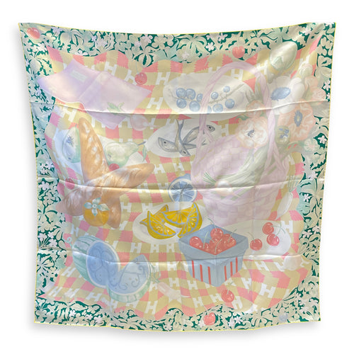 Un Carre sur l'Herbe 90 Vert/Jaune/Mauve Scarf