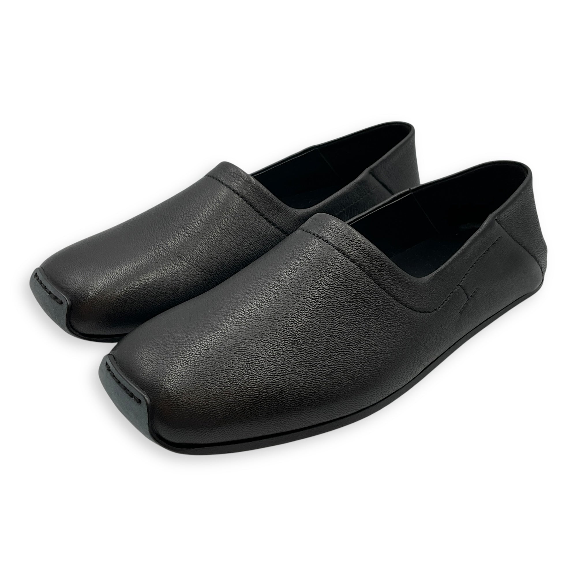 Kiru 40 Black Loafers in Goat Leather