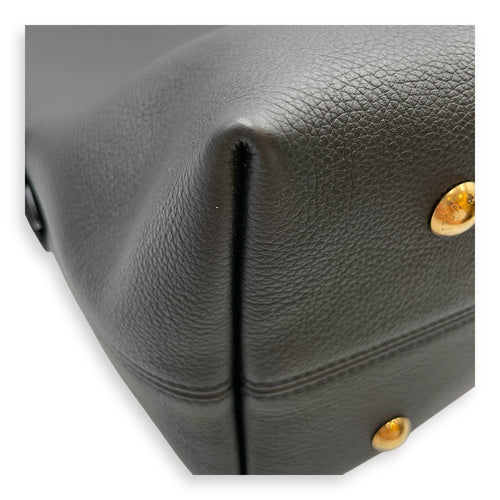 Low Key Hobo MM Black Shoulder Bag in Calfskin, Gold hardware