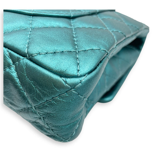 Reissue Seasonal Flap Metallic Green Shoulder Bag in Lambskin, Silver hardware
