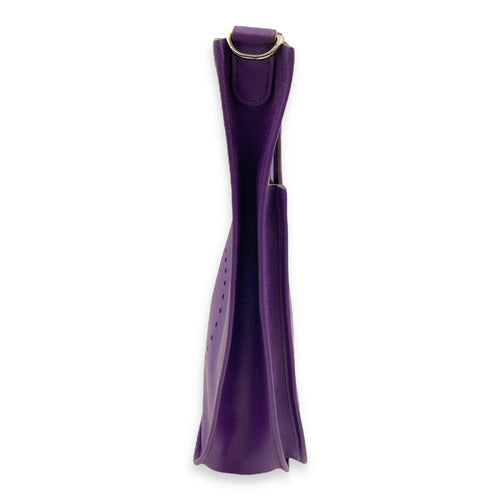Evelyne GM Crocus in Epsom, Palladium hardware