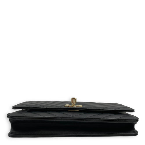 Trendy CC Chevron Black Wallet on Chain in Lambskin, Gold hardware
