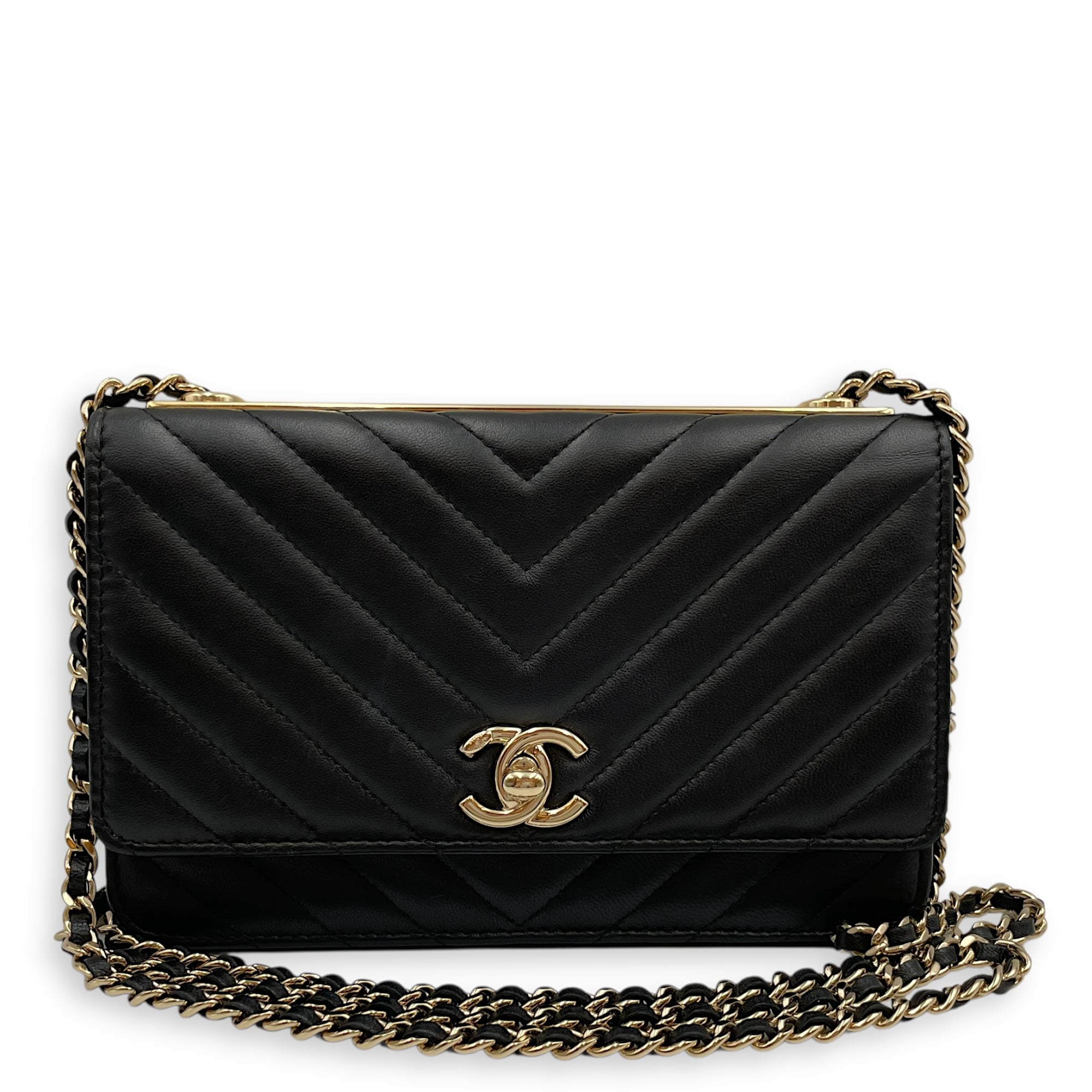 Trendy CC Chevron Black Wallet on Chain in Lambskin, Gold hardware