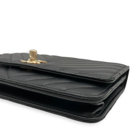 Trendy CC Chevron Black Wallet on Chain in Lambskin, Gold hardware