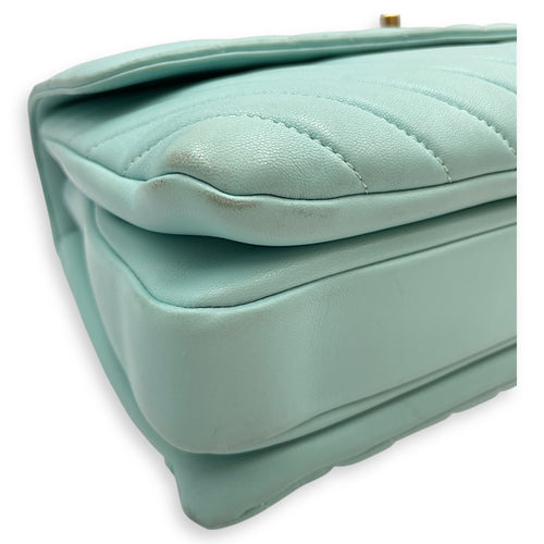 Trendy CC Blue Shoulder Bag in Lambskin, Gold hardware