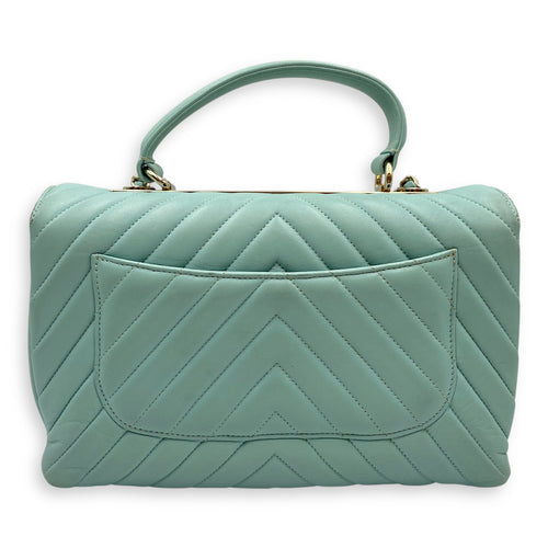 Trendy CC Blue Shoulder Bag in Lambskin, Gold hardware