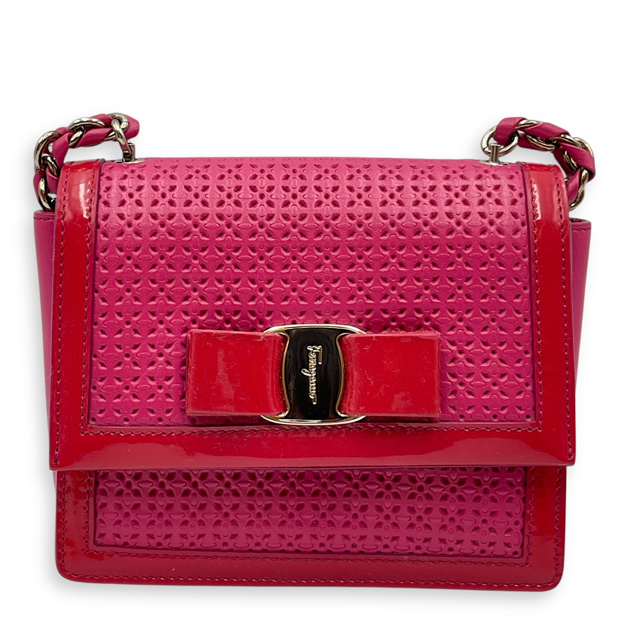 Eyelet Pink Crossbody Bag in Calfskin, Gold hardware