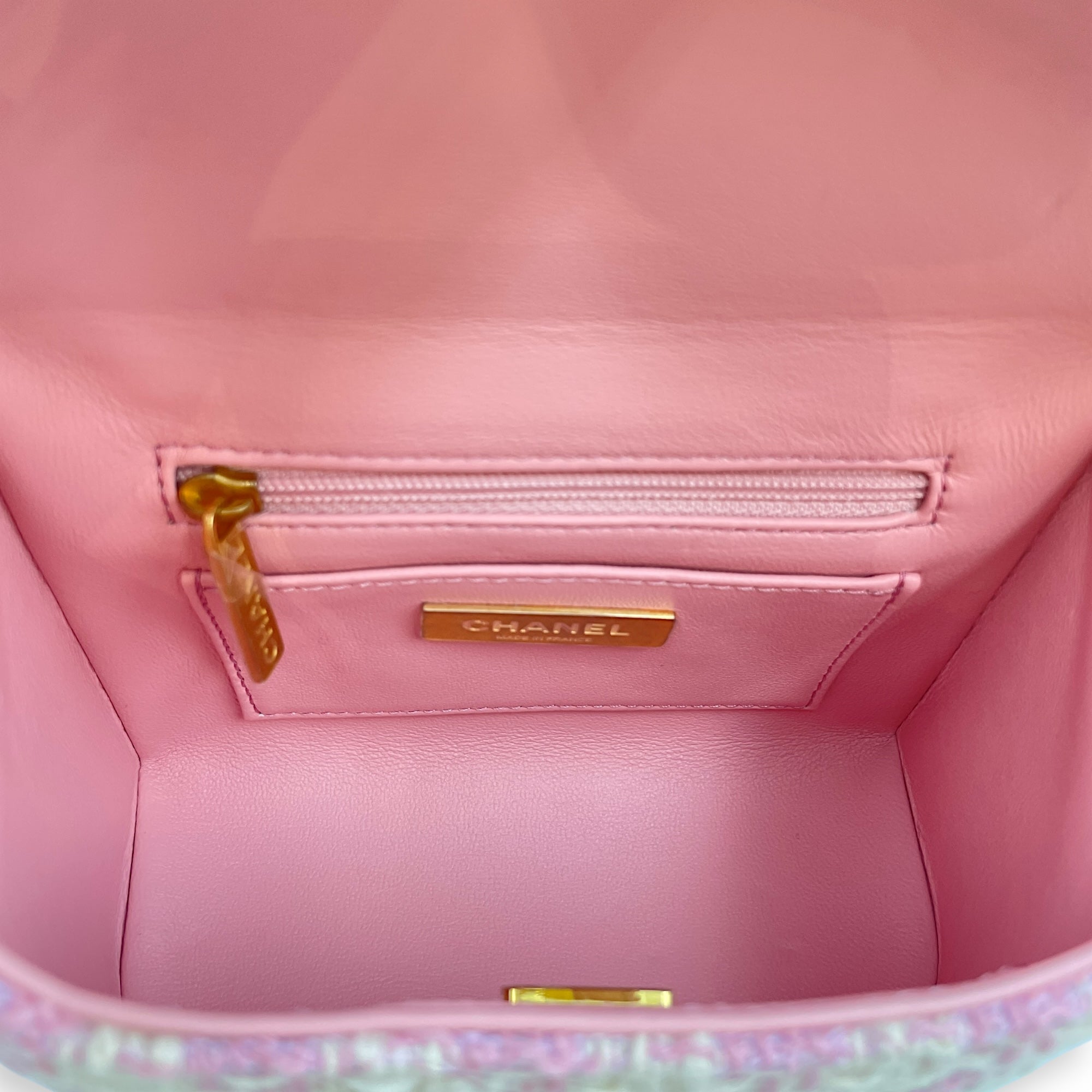 Matelasse Small Pink Vanity Case in Tweed, Gold hardware