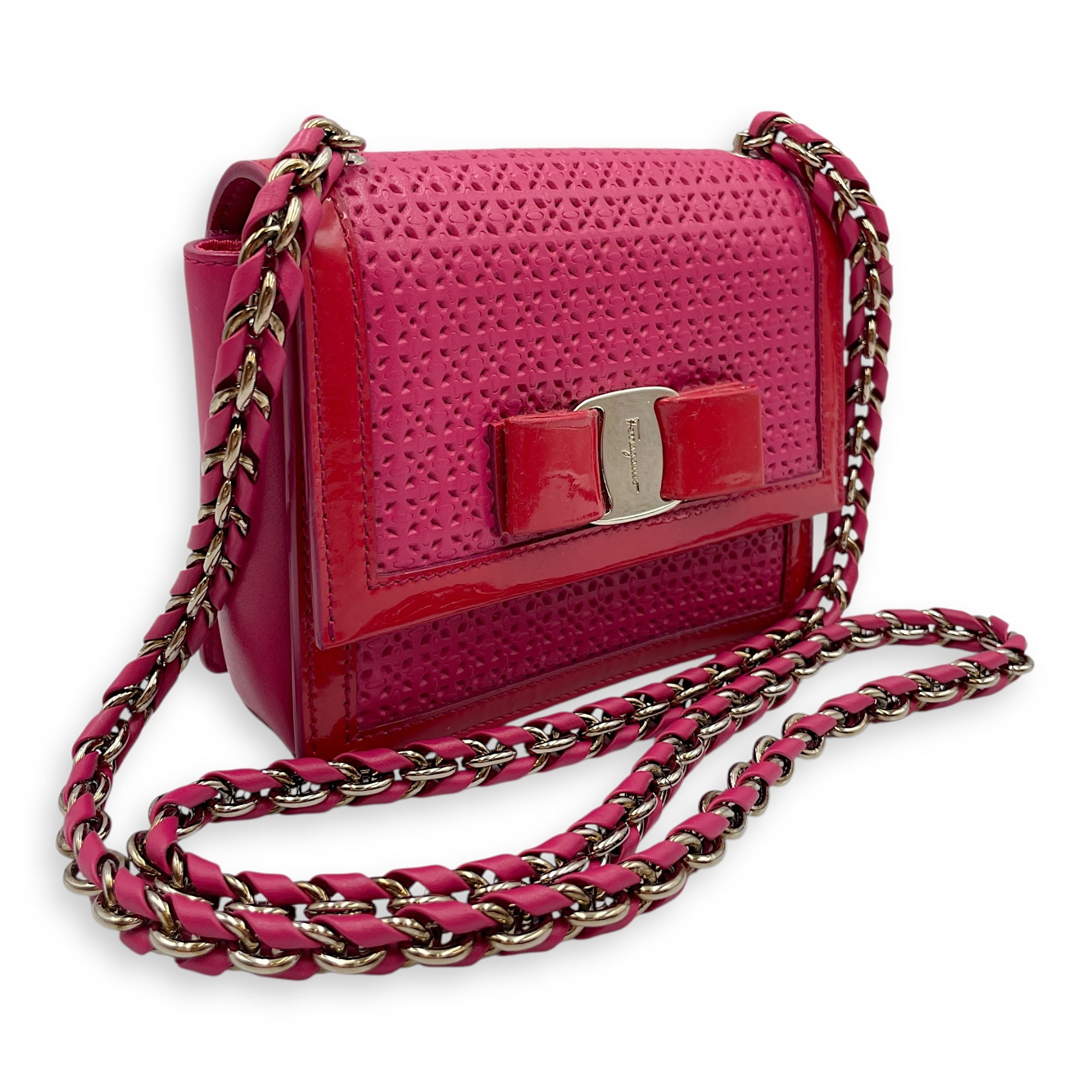 Eyelet Pink Crossbody Bag in Calfskin, Gold hardware