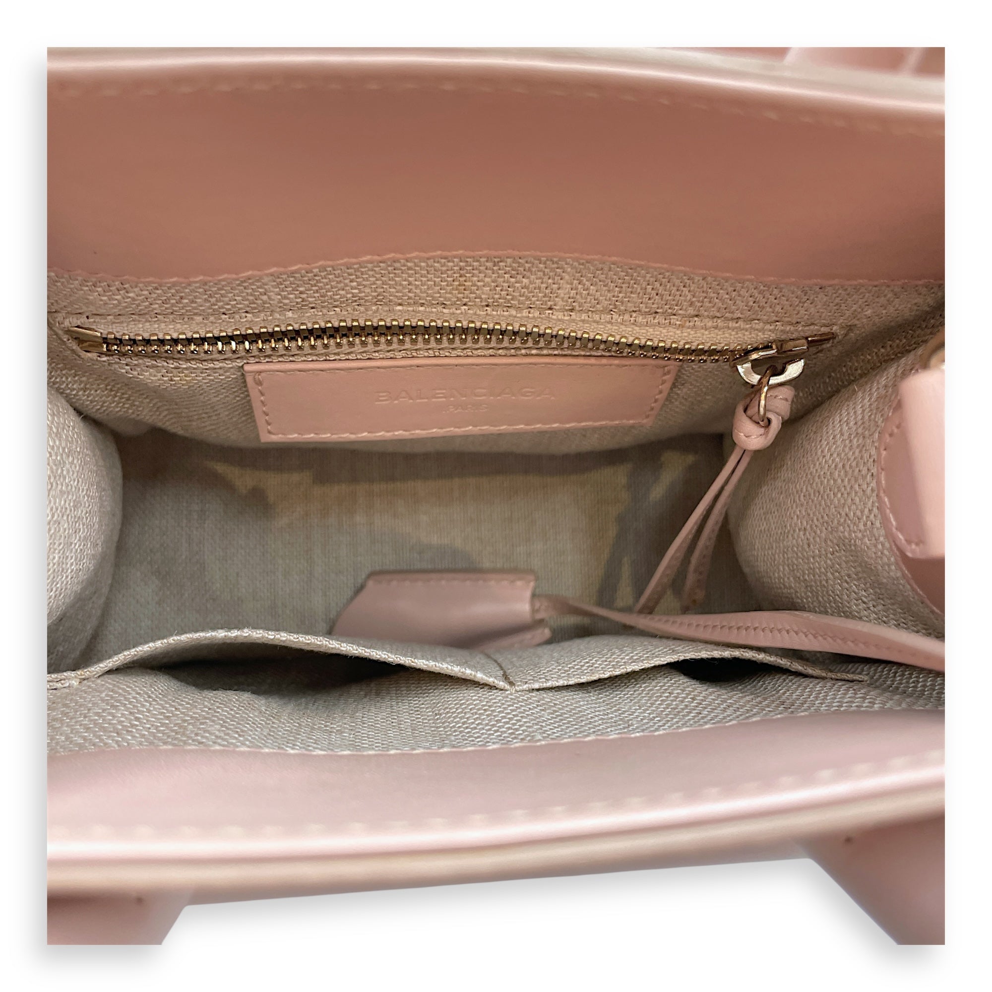 Padlock All Afternoon Mini Pink Shoulder Bag in Calfskin, Gold hardware