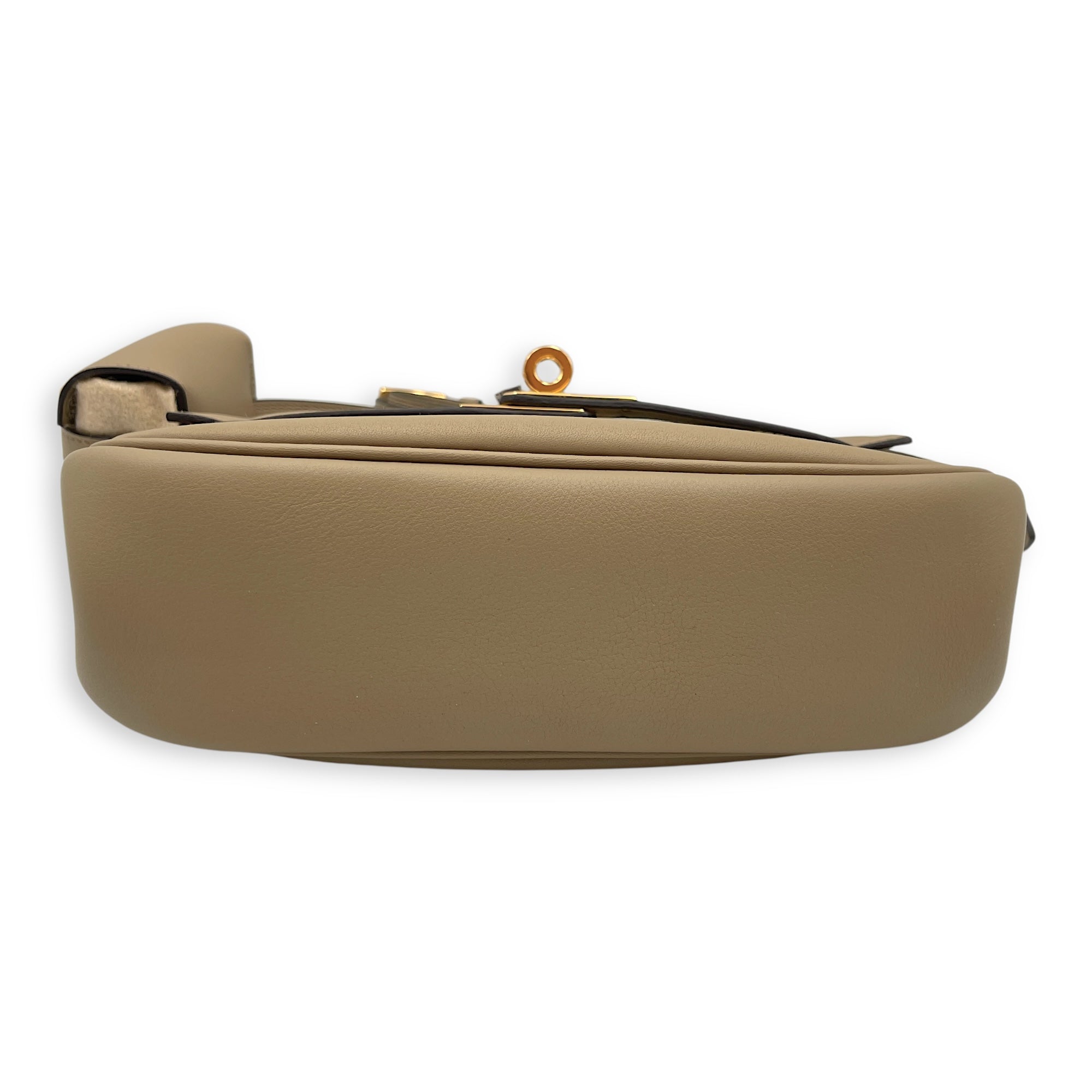 Kelly Moove Beige Marfa in Swift, Gold hardware