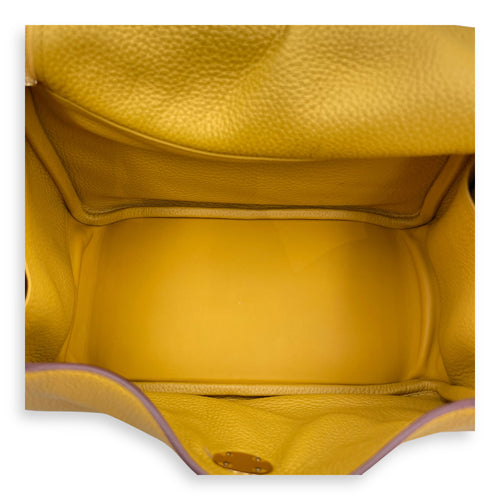 Lindy 26 Jaune Ambre in Clemence, Gold hardware