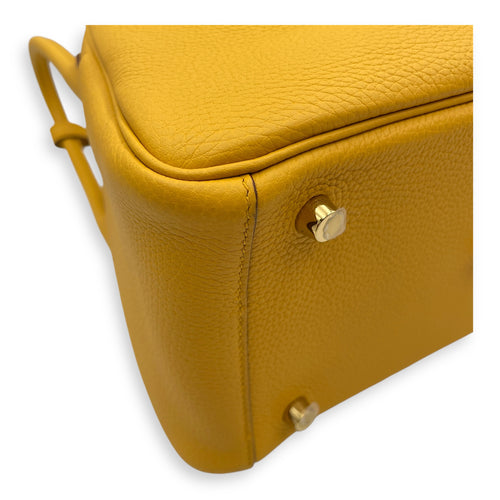 Lindy 26 Jaune Ambre in Clemence, Gold hardware