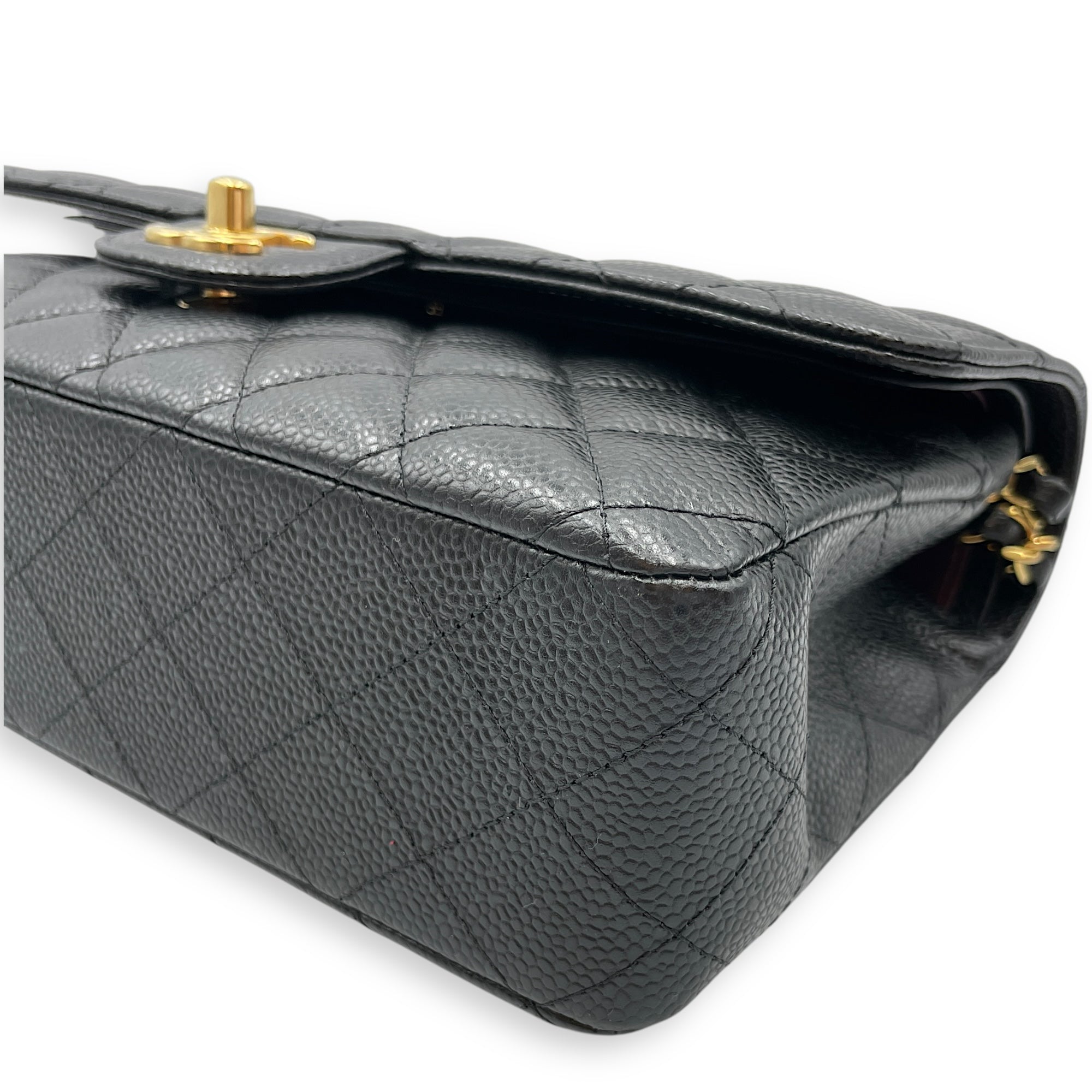 Classic Double Flap Medium Black Shoulder Bag in Caviar Leather, Gold hardware