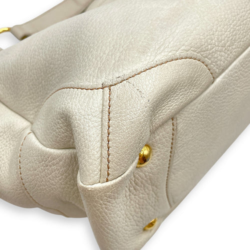 Vitello Daino White Hobo Bag in Calfskin, Gold hardware