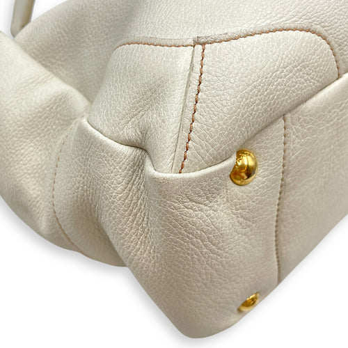 Vitello Daino White Hobo Bag in Calfskin, Gold hardware