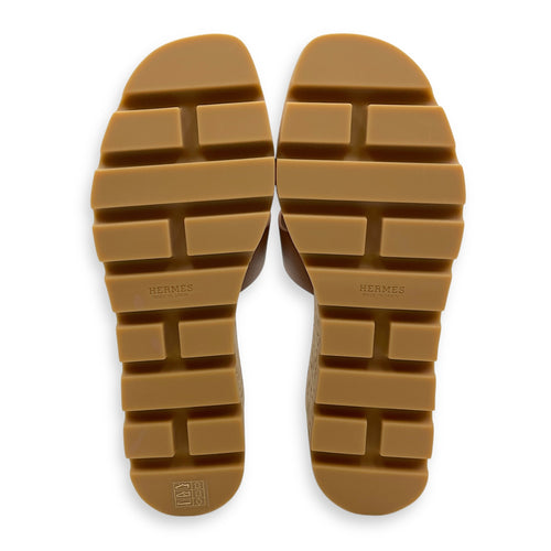 Eze 30 37 Naturel Sandals in Calfskin