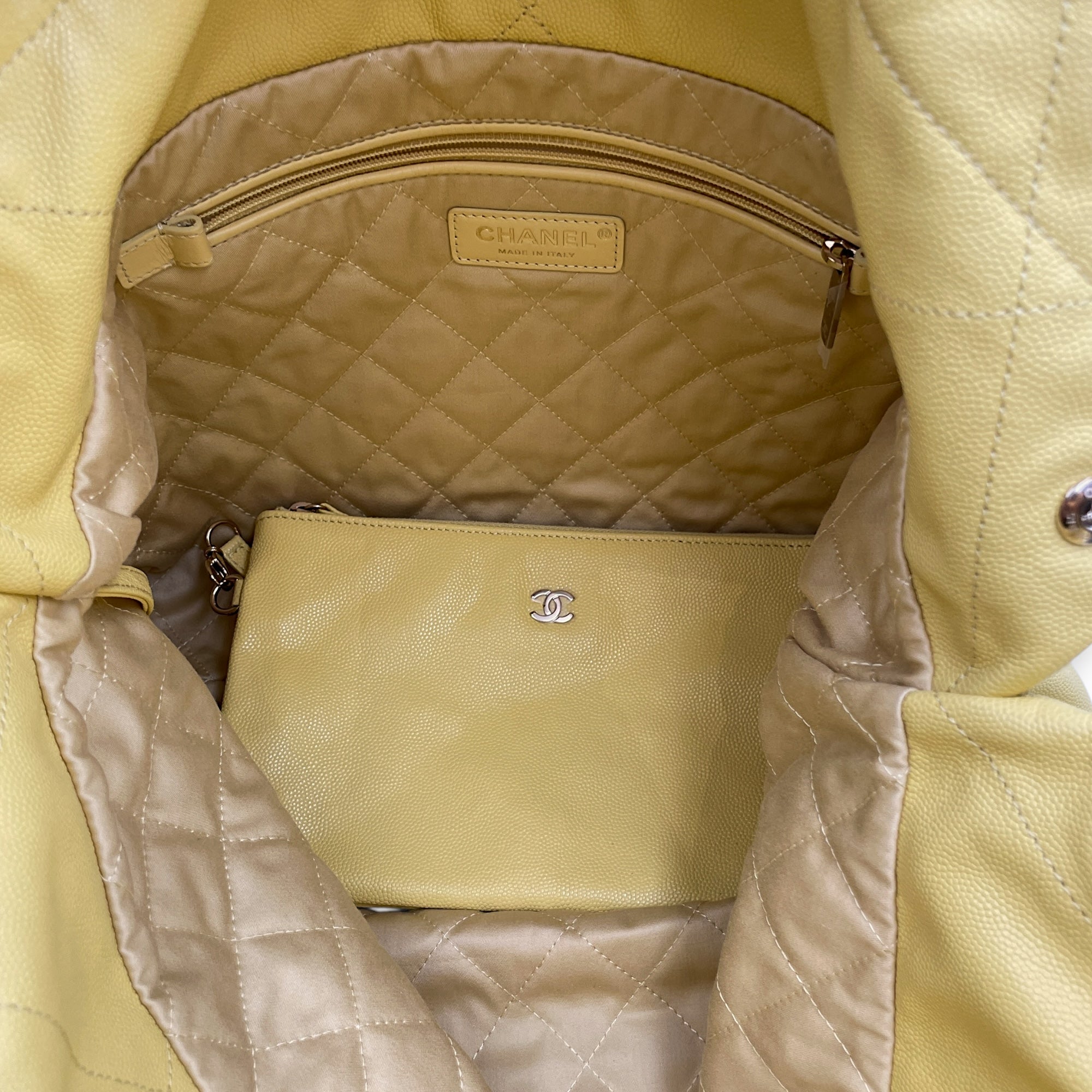 C22 Medium Yellow Shoulder Bag in Caviar Leather, Gold hardware