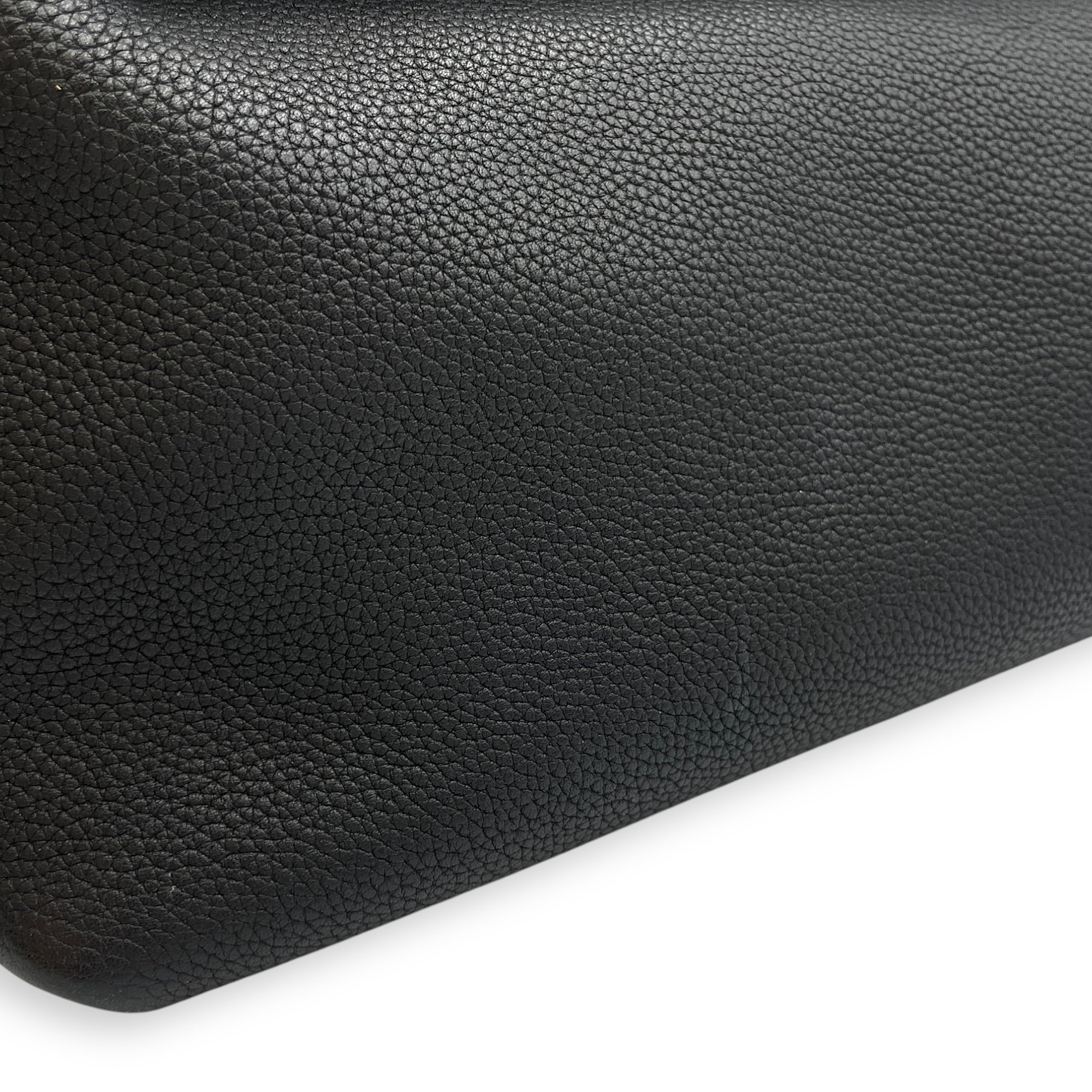 24/24 29 Black in Togo/Swift, Gold hardware