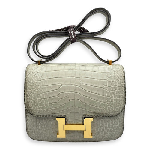 Constance 18 Gris Perle in Matte Alligator Gold hardware