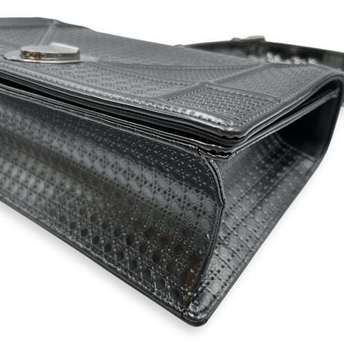 Diorama Medium Metallic Grey Shoulder Bag in Patent Leather, Silver hardware