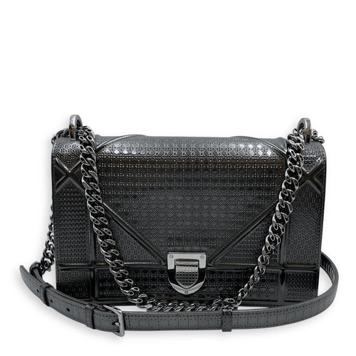Diorama Medium Metallic Grey Shoulder Bag in Patent Leather, Silver hardware