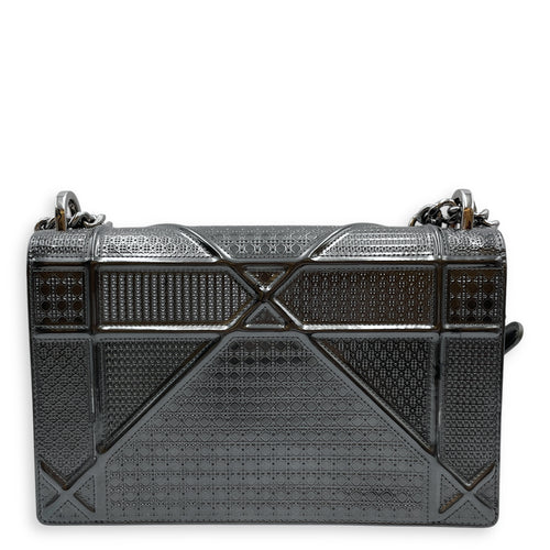 Diorama Medium Metallic Grey Shoulder Bag in Patent Leather, Silver hardware