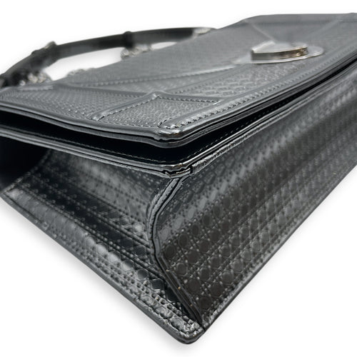 Diorama Medium Metallic Grey Shoulder Bag in Patent Leather, Silver hardware