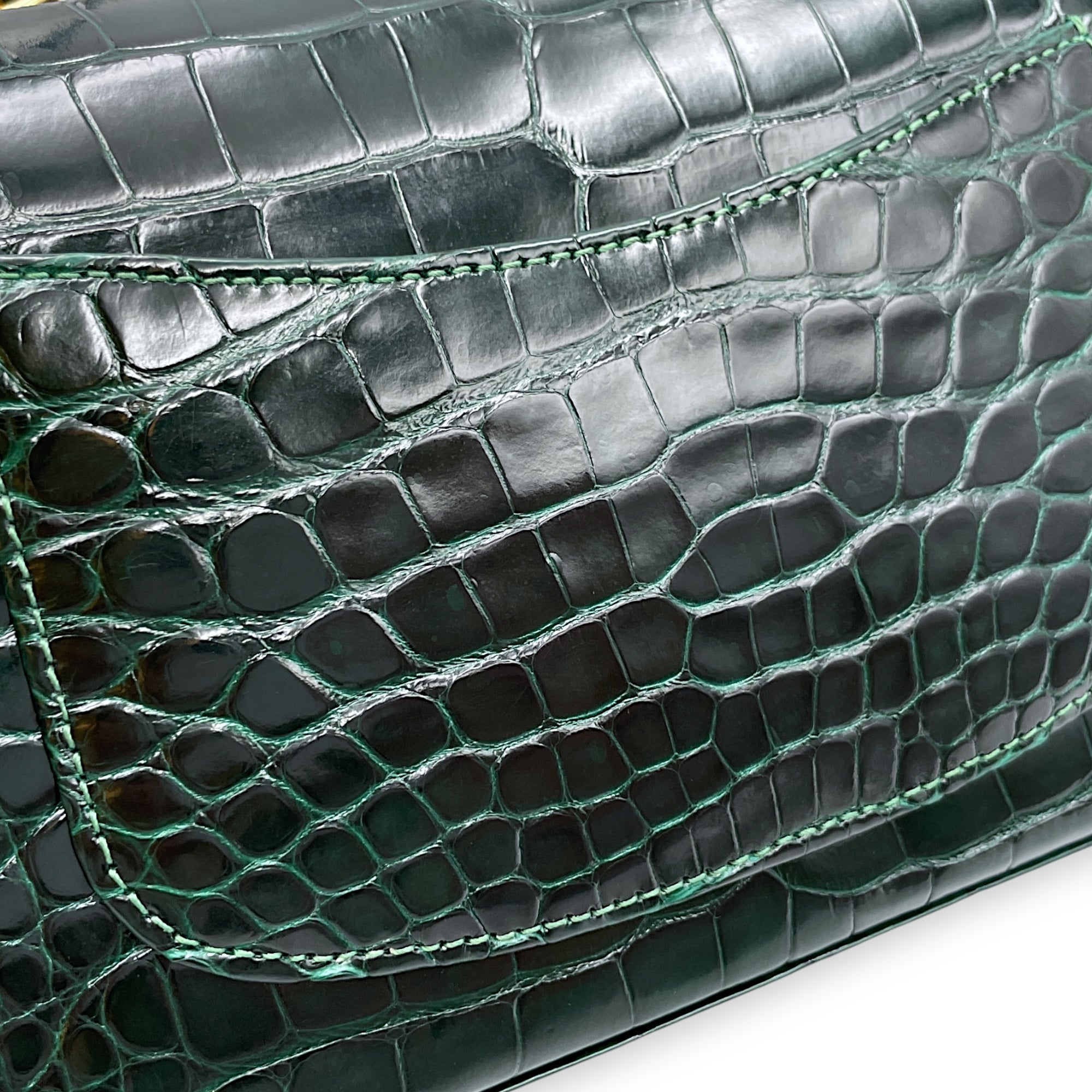 Classic Flap Emerald Green Crossbody Bag in Shiny Alligator, Gold hardware