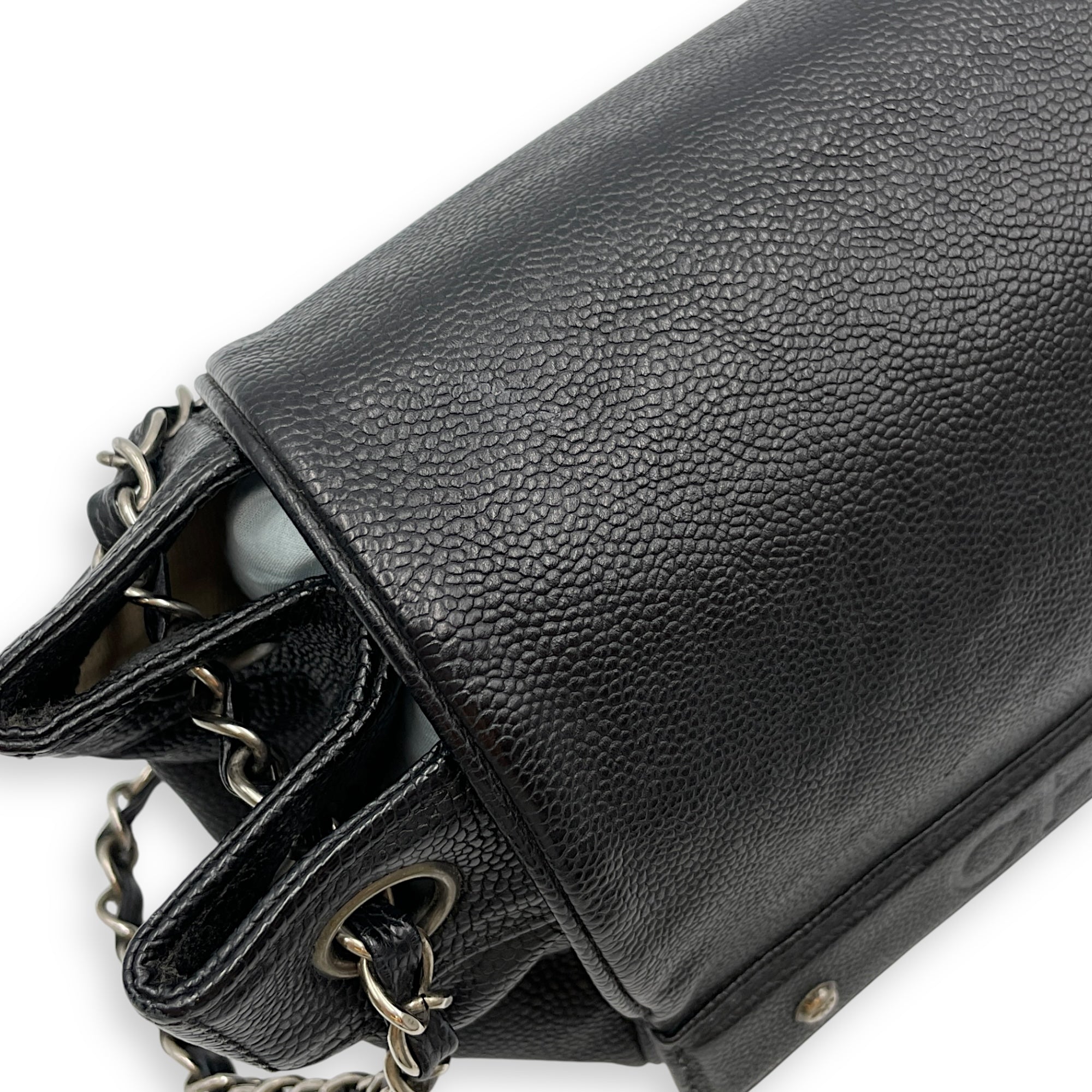 Single Flap Black Crossbody Bag in Calfskin, Silver hardware