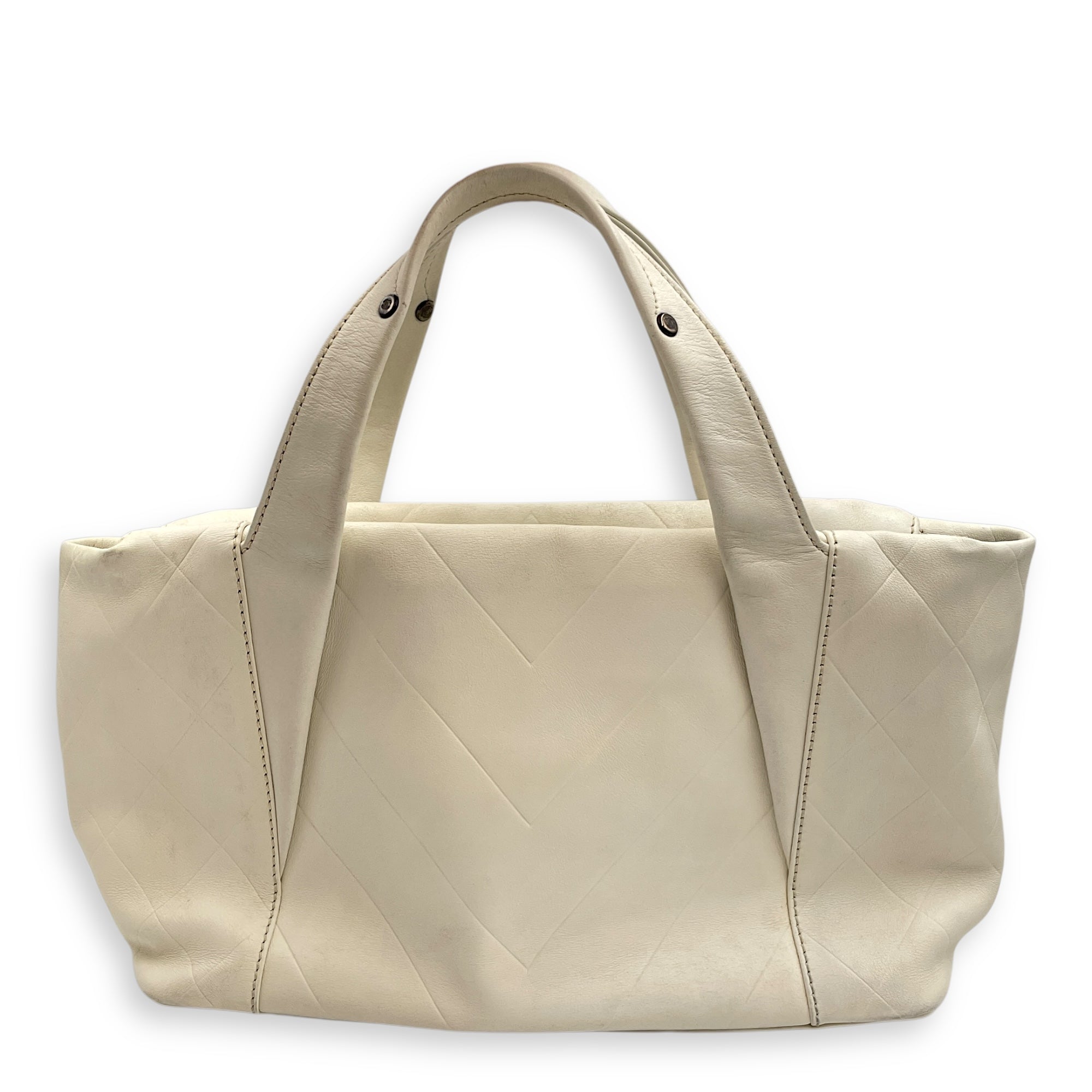 CC Chevron All Day Long White Tote Bag in Calfskin, Brushed Palladium hardware