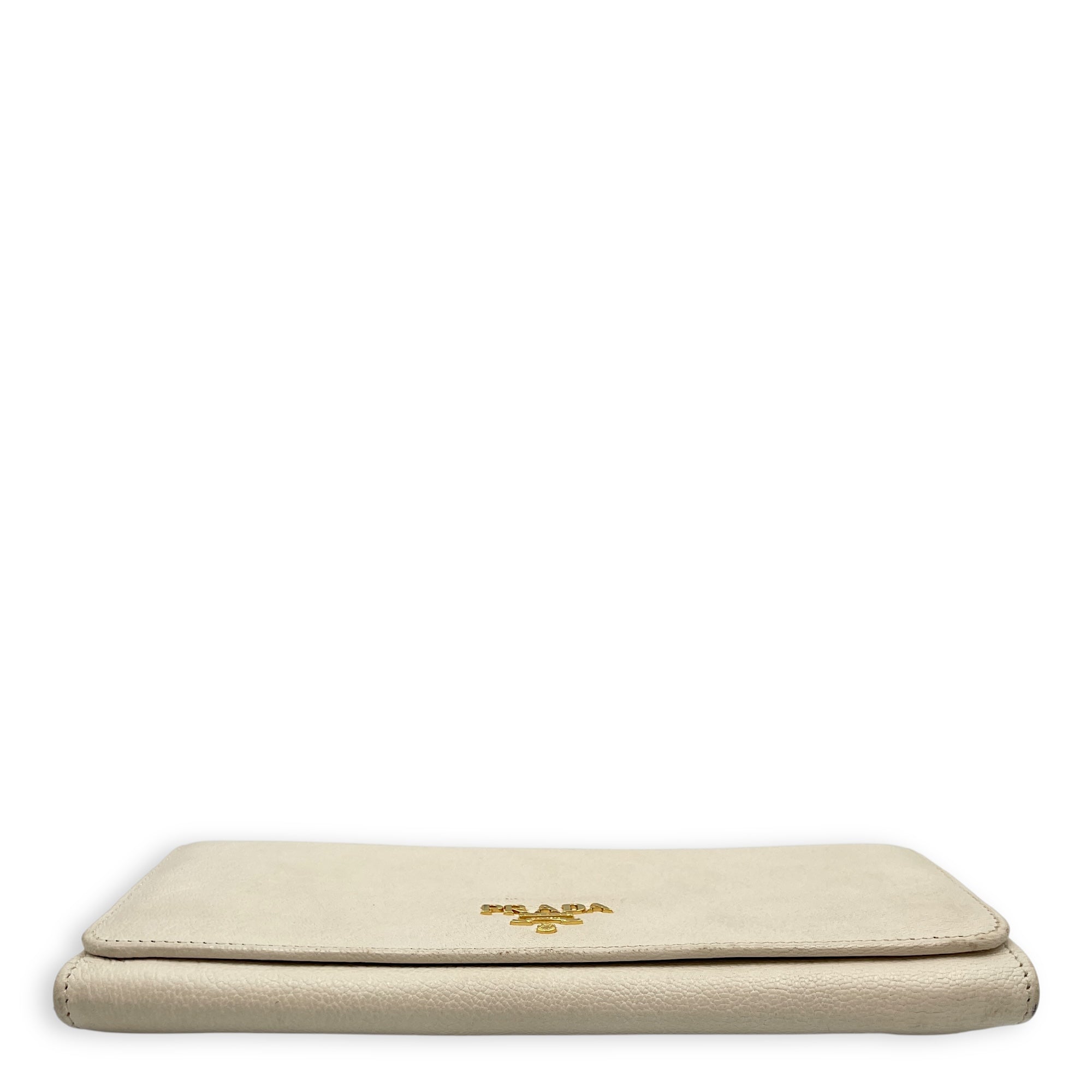 Long White Wallet in Calfskin, Gold hardware