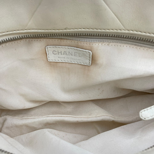 CC Chevron All Day Long White Tote Bag in Calfskin, Brushed Palladium hardware