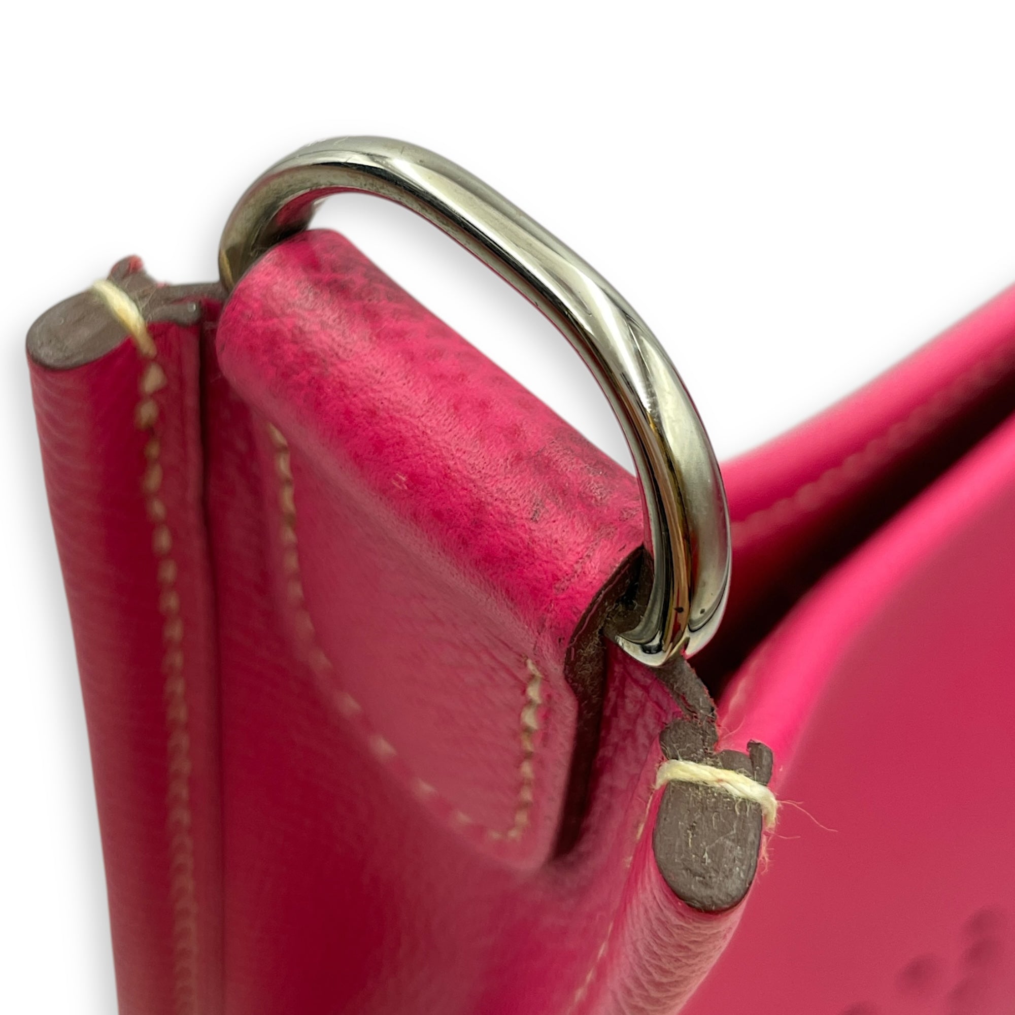 Evelyne III 29 Rose Tyrien in Epsom, Palladium hardware