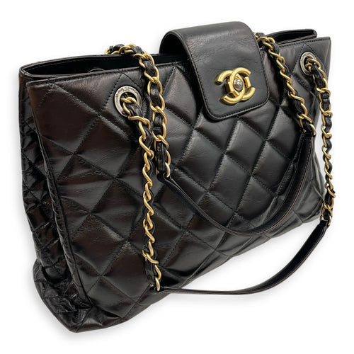 Quilted CC Black Tote Bag in Calfskin, Gold hardware