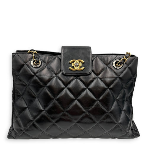 Quilted CC Black Tote Bag in Calfskin, Gold hardware