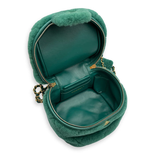 Shearling Quilted Vanity Green Shoulder Bag in Lambskin, Gold hardware