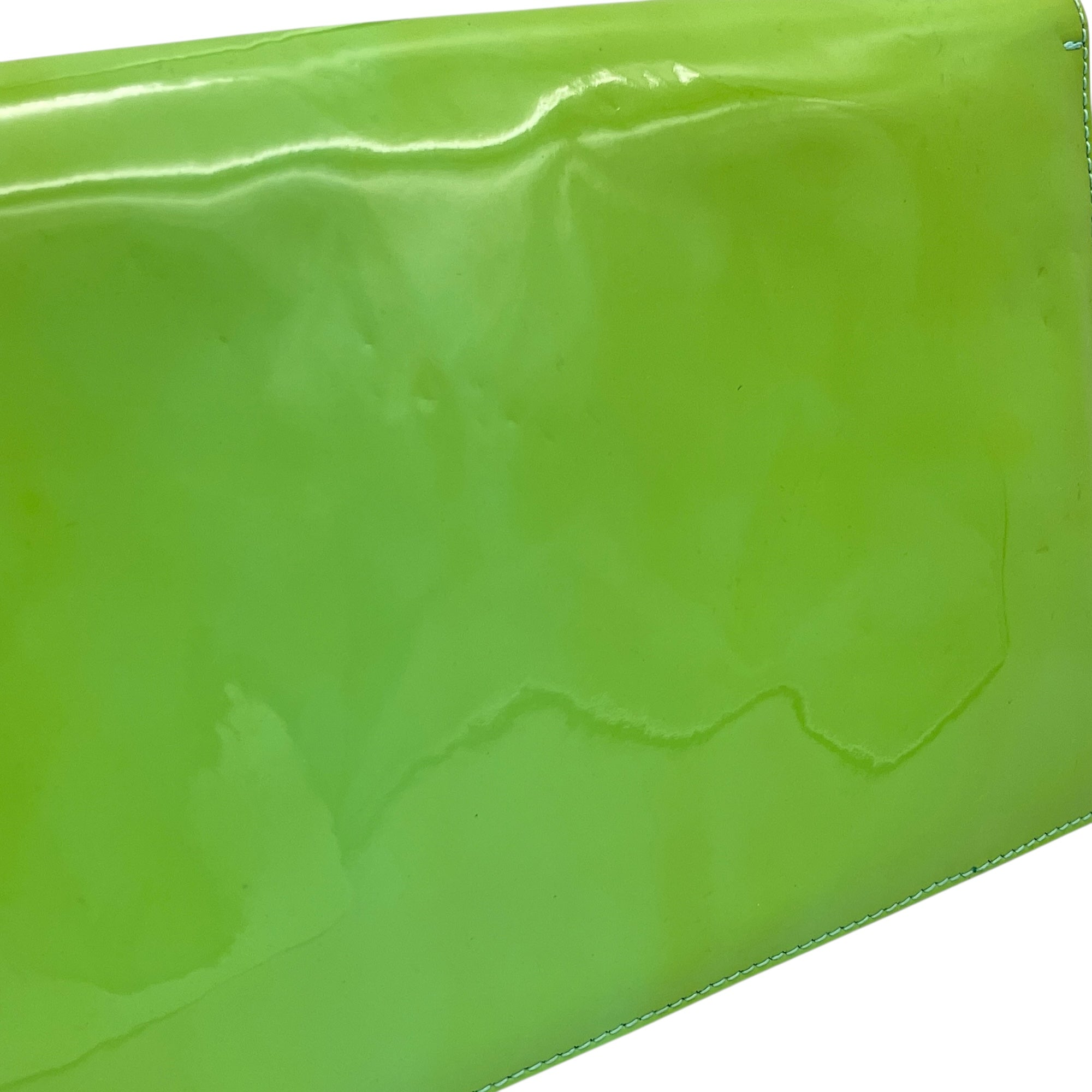 Cara Bow Green Crossbody Bag in Patent Leather, Silver hardware