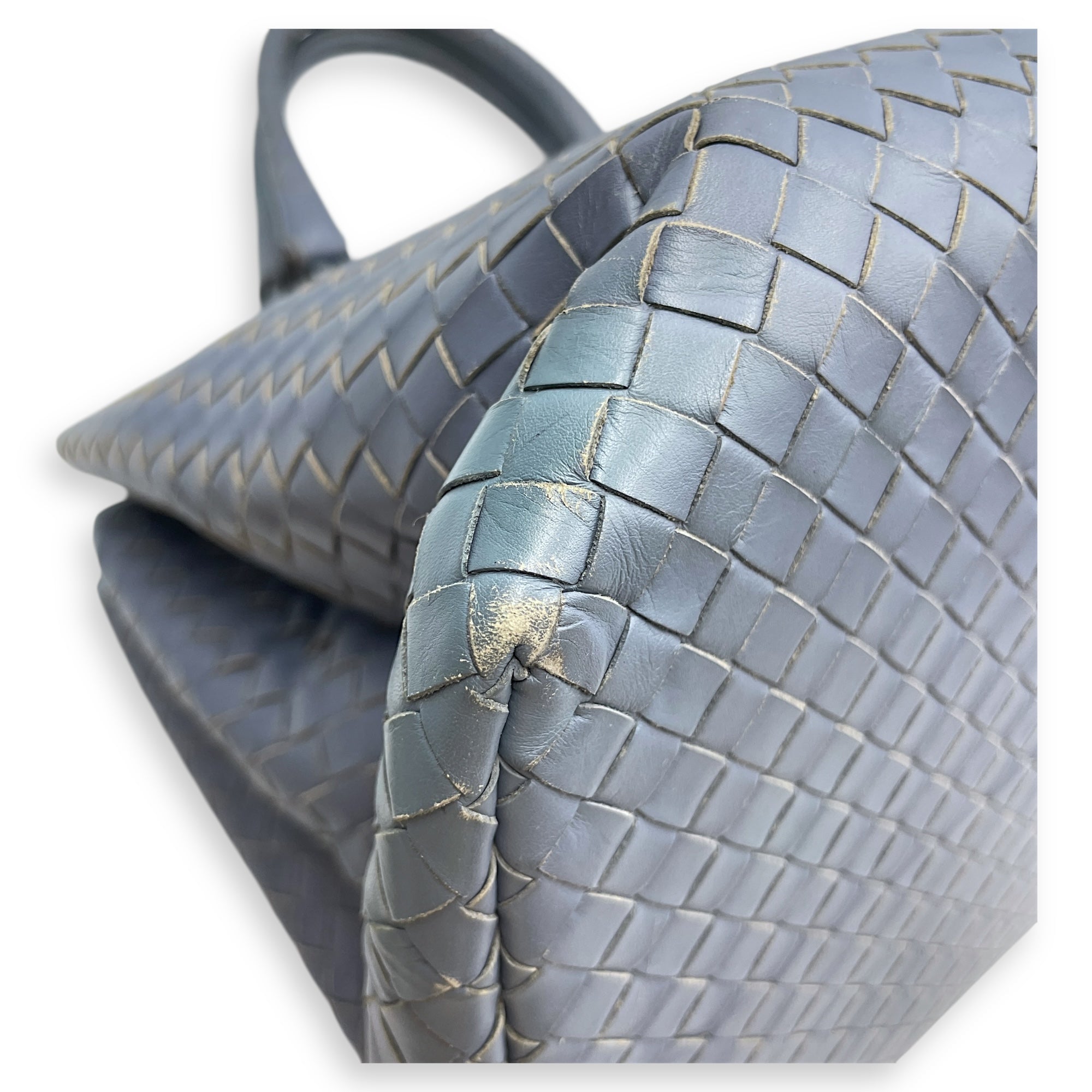 Intrecciato Roma Blue Shoulder Bag in Nappa Leather, Gunmetal hardware