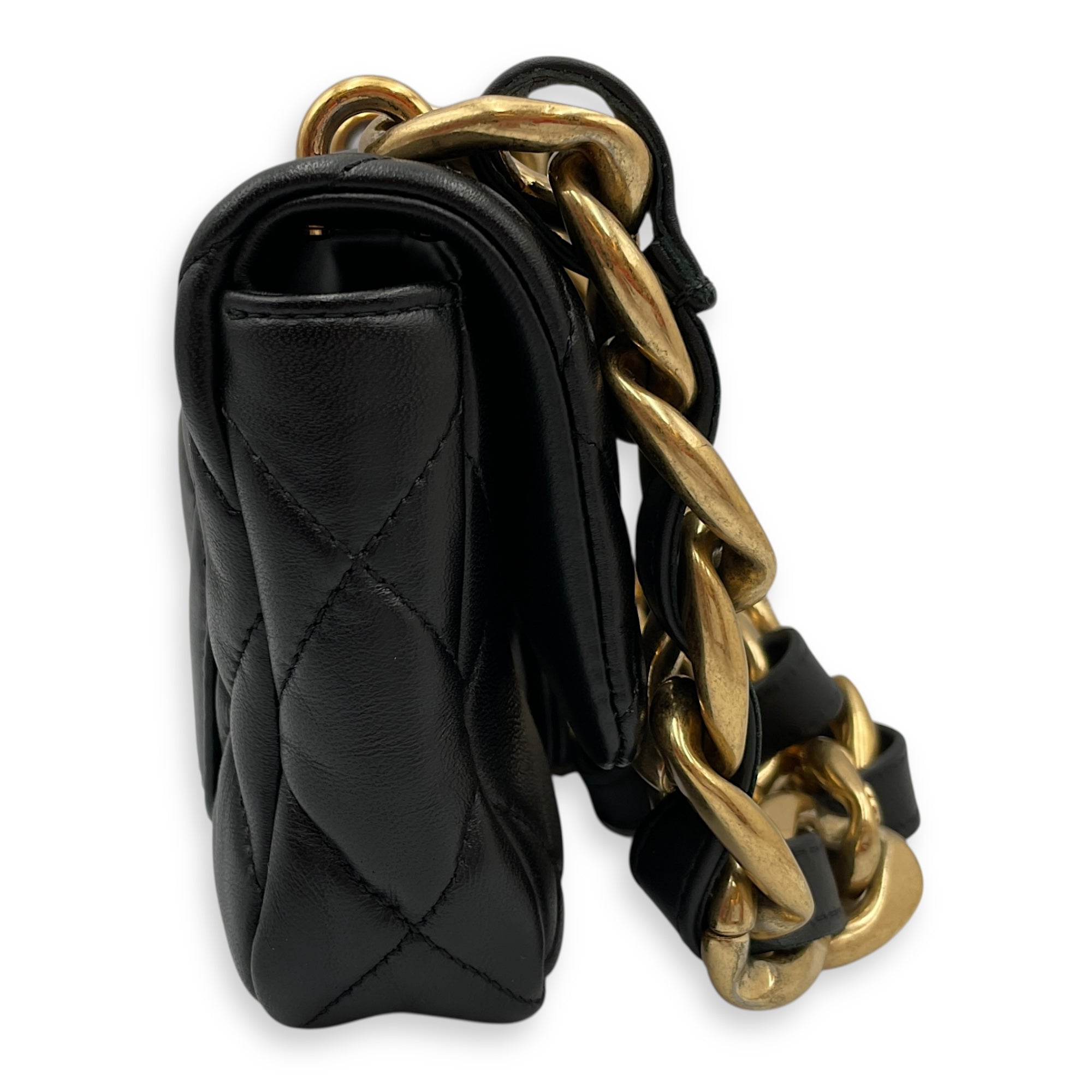 Flap Mini Black Shoulder Bag in Lambskin, Gold hardware